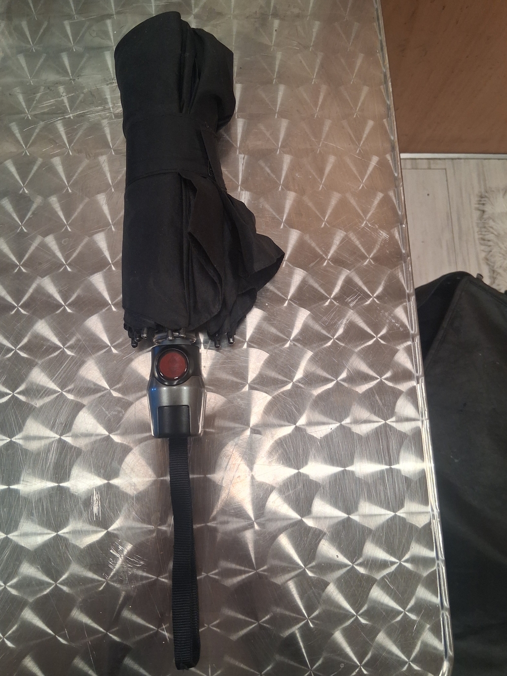 Black Compact Foldable Umbrella with Automatic Open Button